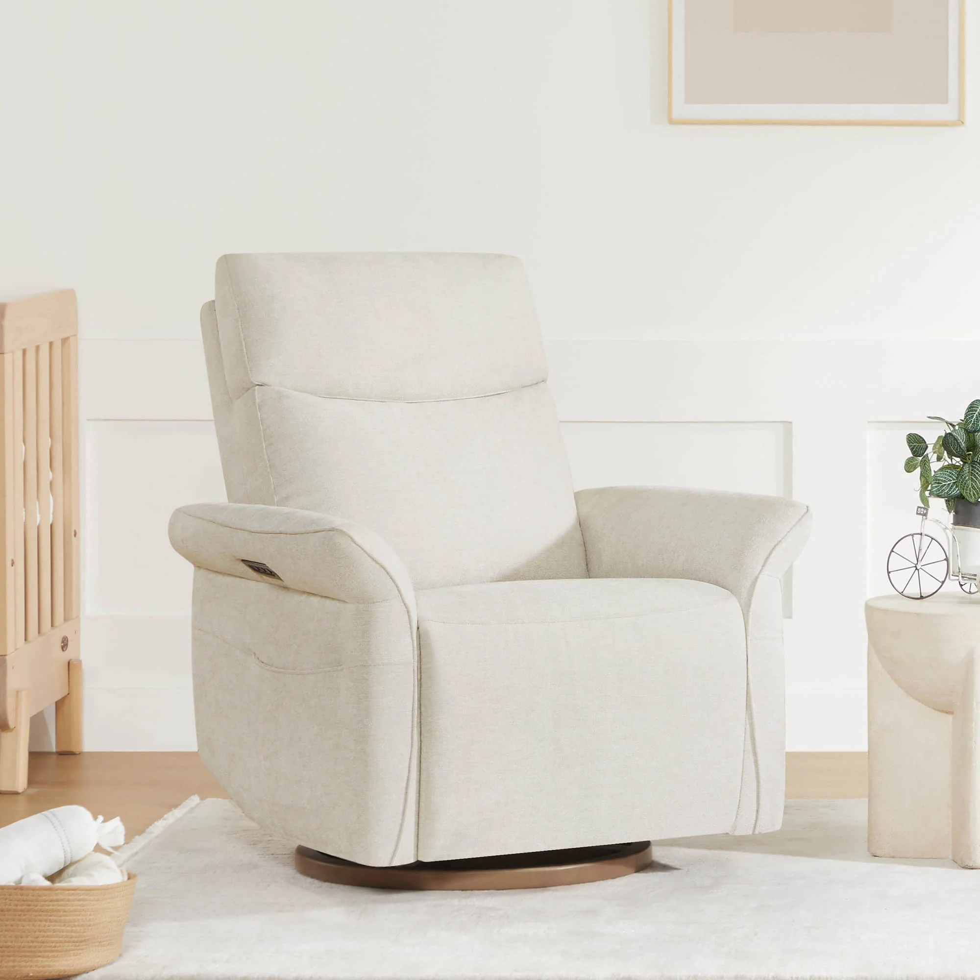 Vinca Modern Power Swivel Glider Recliner with Power Lumbar & Headrest - Image 4